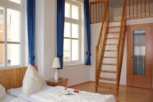 Apartment image 5
