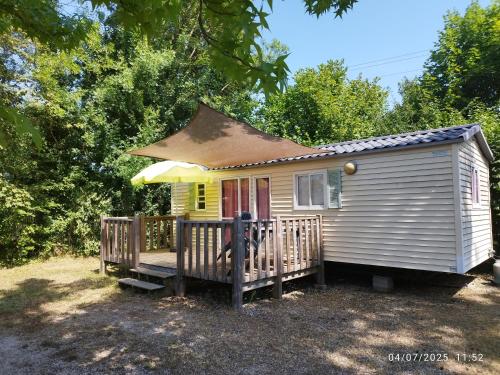 Camping Del Padel in Les Avenieres-Veyrins-Thuellin