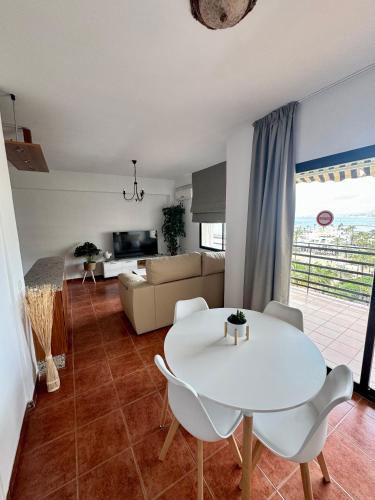 Apartamentos Mediterraneo - image 8