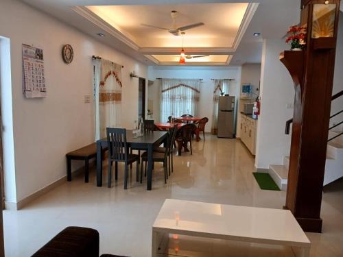 Étterem, Lavita Sports Villa by NHospitality in Edaikazhinadu