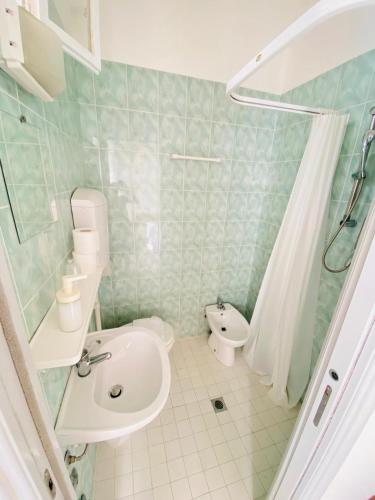Hotel Eliseo - image 4