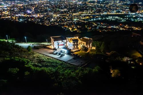 ทัศนียภาพภายนอกโรงแรม, Villa Alpha Familiare in พริซเซ่น