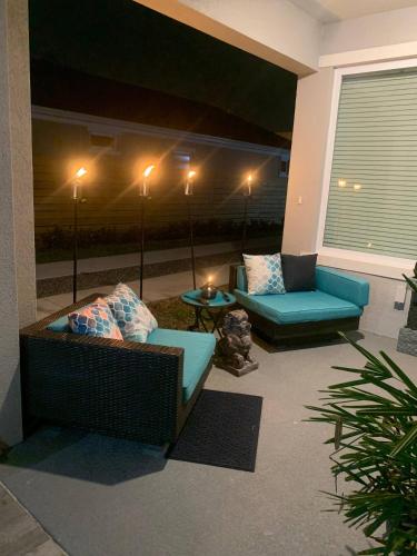 Downtown Orlando’s Modern Zen Home with Hot Tub - image 14