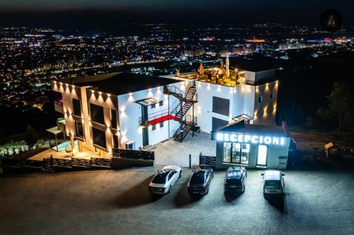 ทัศนียภาพภายนอกโรงแรม, Villa Alpha Familiare in พริซเซ่น