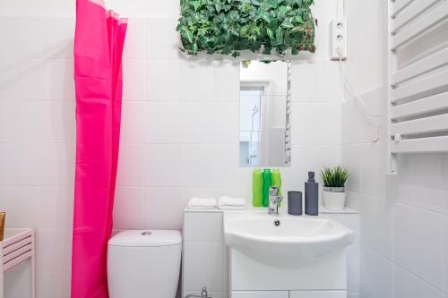 Ultra Central - Easy Stay - image 14