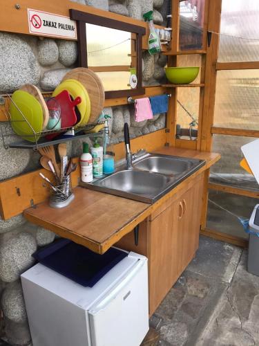 namiot dwu osobowy w namiocie tylko materac i dwie poduszki--tent for 2 people, only a mattress in t in กูตือ