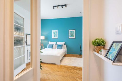 Very Central - Trendiest Neighborhood - Comfy - image 14