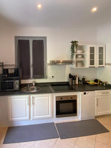 Villa Serenice - F2 au calme, climatisé, WIFI et parking gratuit, Nice (photo 9)