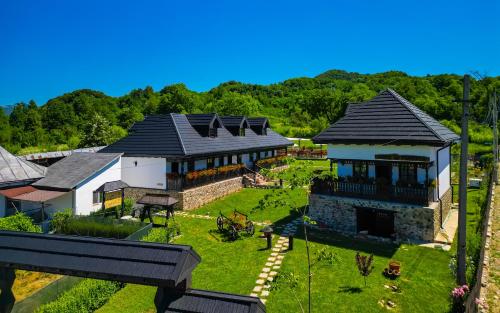 外部景觀, Curtea Taraneasca in 馬魯達雷斯蒂