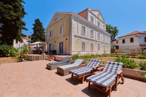 Captain' s Villa Boutique Hotel 4