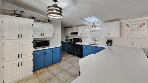Island Club #104 in Put-in-Bay, USA