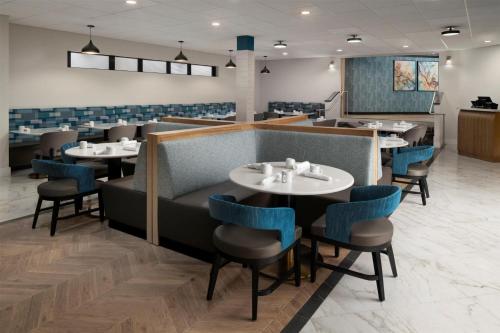 DoubleTree by Hilton Richmond - Midlothian in Midlothian, USA