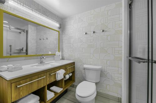 Home2 Suites By Hilton St. Simons Island - image 7