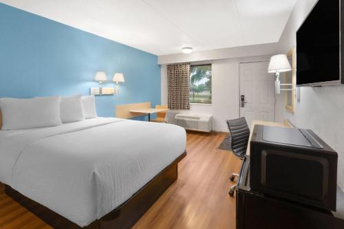 Motel 6-Madison Heights MI - Detroit Northeast - image 12