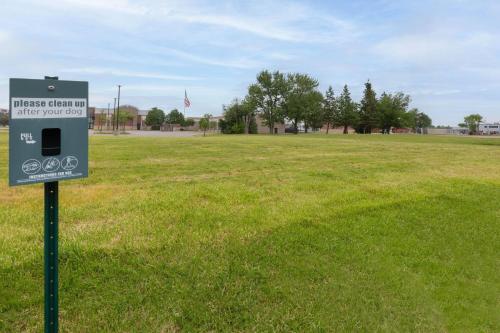 Motel 6-Madison Heights MI - Detroit Northeast - image 6