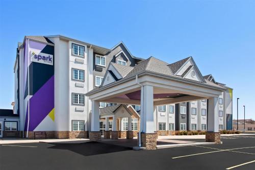 Coratel Inn & Suites By Jasper Rochester in Rochester, USA
