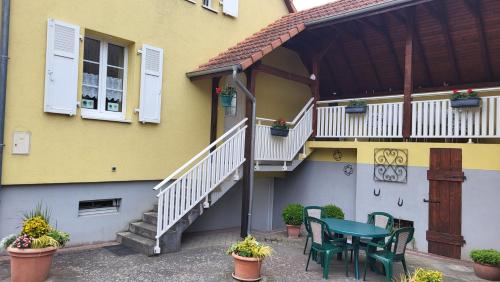 Balkons/terase, Gîte des Pinsons (Gite des Pinsons) in Schwobsheim