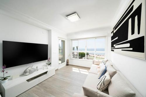 Primera línea de playa Poniente 4