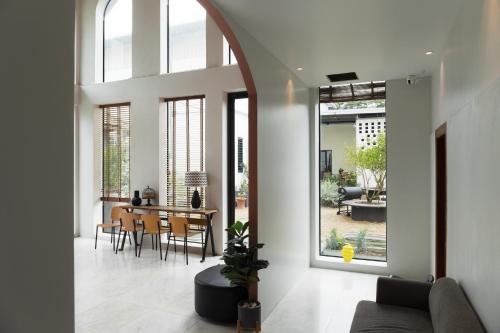 Bali hotel in Pichit