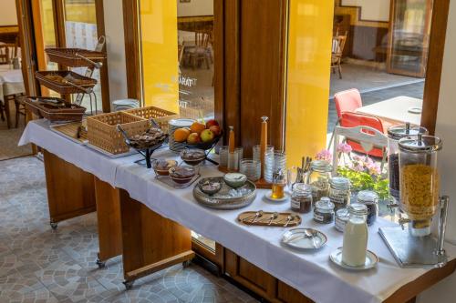 Restaurant, Frisko Panzio in Zalakaros