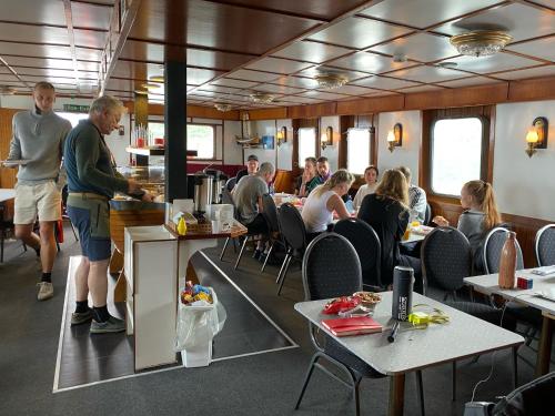 Lofoten Cruise & Hotel in Svolvaer