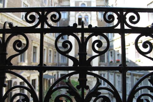 Omega Guesthouse Budapest - image 11