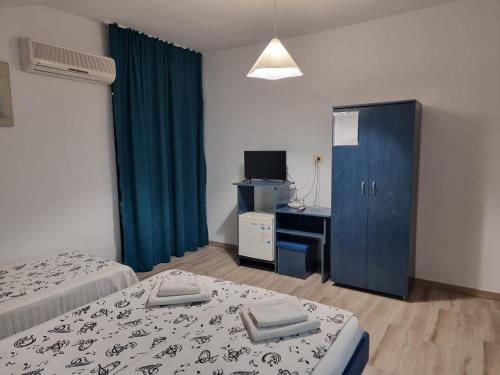 Triple Room image 9