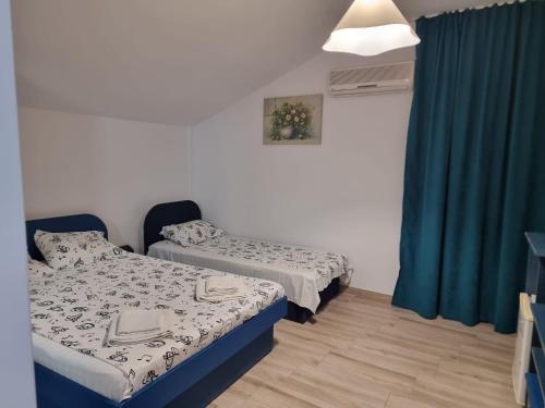 Triple Room image 7
