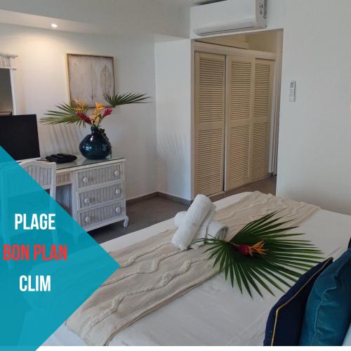 Studio L'or Bleu, Pied dans l'eau avec vue Mer - Location saisonnière - Le Gosier