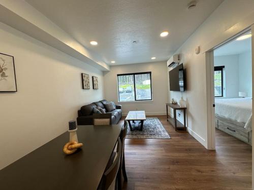 Juneau Ground Floor Oasis A105 near Juneau nemzetközi repülőtér