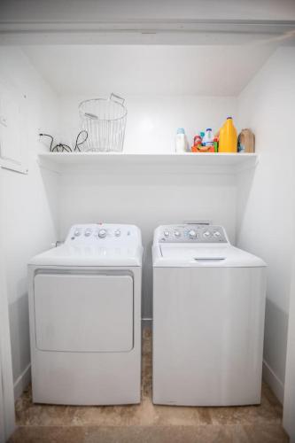 LilyPad Retreat + Pet Friendly Ski Base - image 4