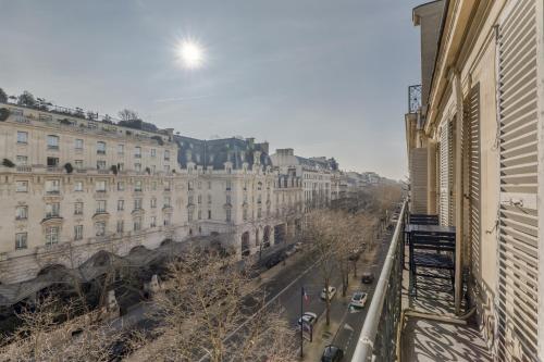 The Parisian Beauty - Ultra Luxury - image 7