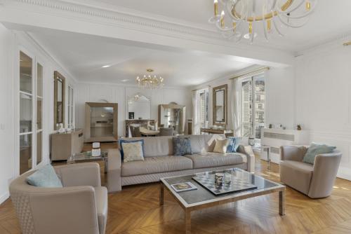 Luxury 5 Bed Residence - Opposite Arc de Triomphe, Paříž