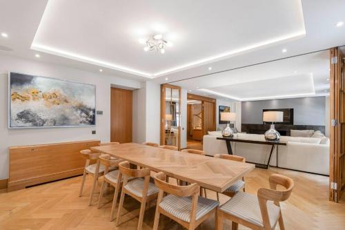 Mayfair Home with Central AC Ultra Luxury, Лондон