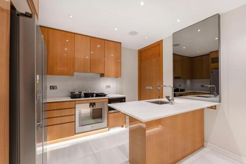 Mayfair Home with Central AC Ultra Luxury - image 10