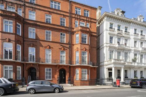 Royal Residence - Steps away from Hyde Park - image 10