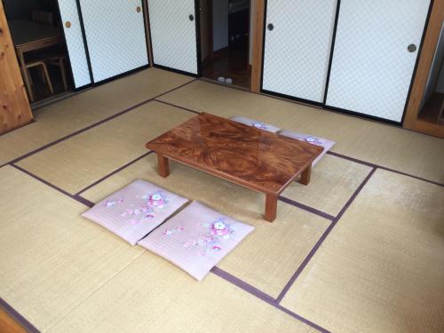 伊馬德到賓館
