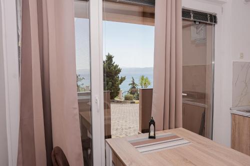 Apartments Ilija in Dolno Konjsko