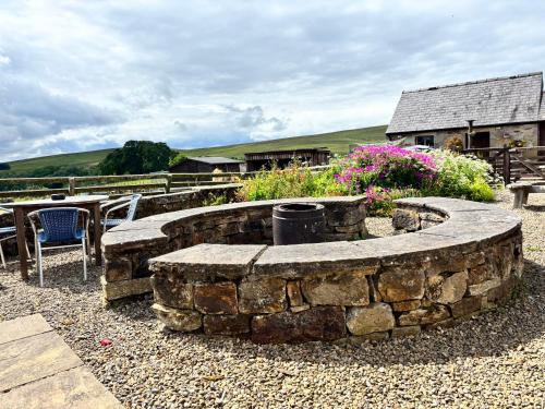 Garden, Hollybush Inn in Greenhaugh