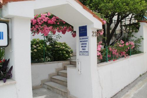 Adria Apartments