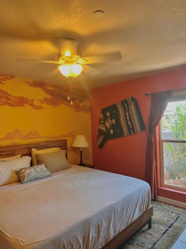 Cozy Cactus Bed and Breakfast - image 10