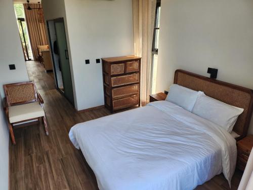 Afro breeze beach apartment 2 in Nyanyanu