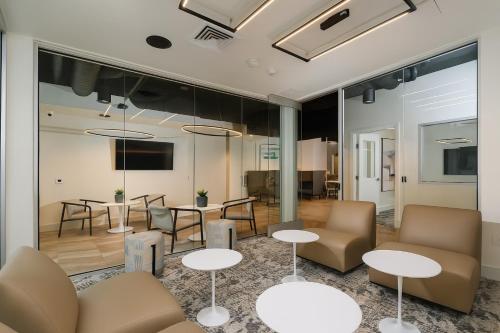 Ocean Breeze Marina Suites with Pool, Gym & Hot Tub, Лос-Анджелес (фото 7)