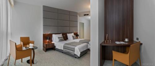Priska Med Luxury Rooms - image 7
