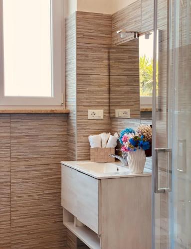 ローマ BERNOCCHI ROMA APARTMENT, difronte metropolitana 3つ星 ゲストハウス スイート