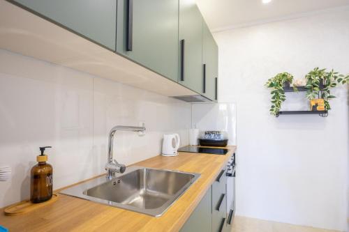 Two-Bedroom Apartment with Terrace and Sea View image 5