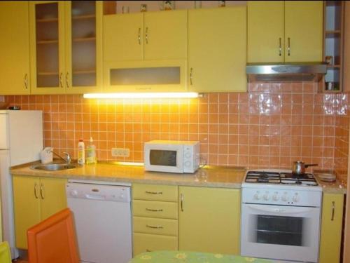 Apartments by the sea Mastrinka Ciovo - 16574 - image 13