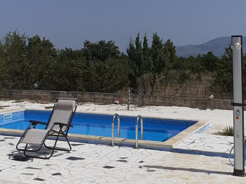 Peldbaseins, Apartments with swimming pool Pakovo Selo, Zagora - 24486 in Pokrovnik