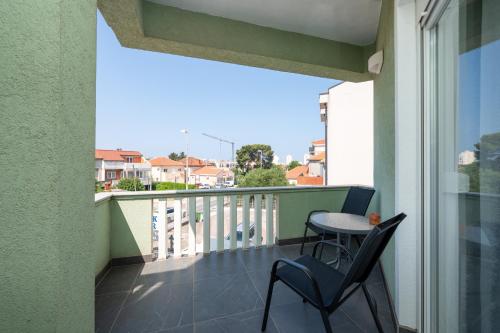 Two-Bedroom Apartment with Balcony image 2