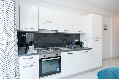 Two-Bedroom Apartment with Balcony image 7